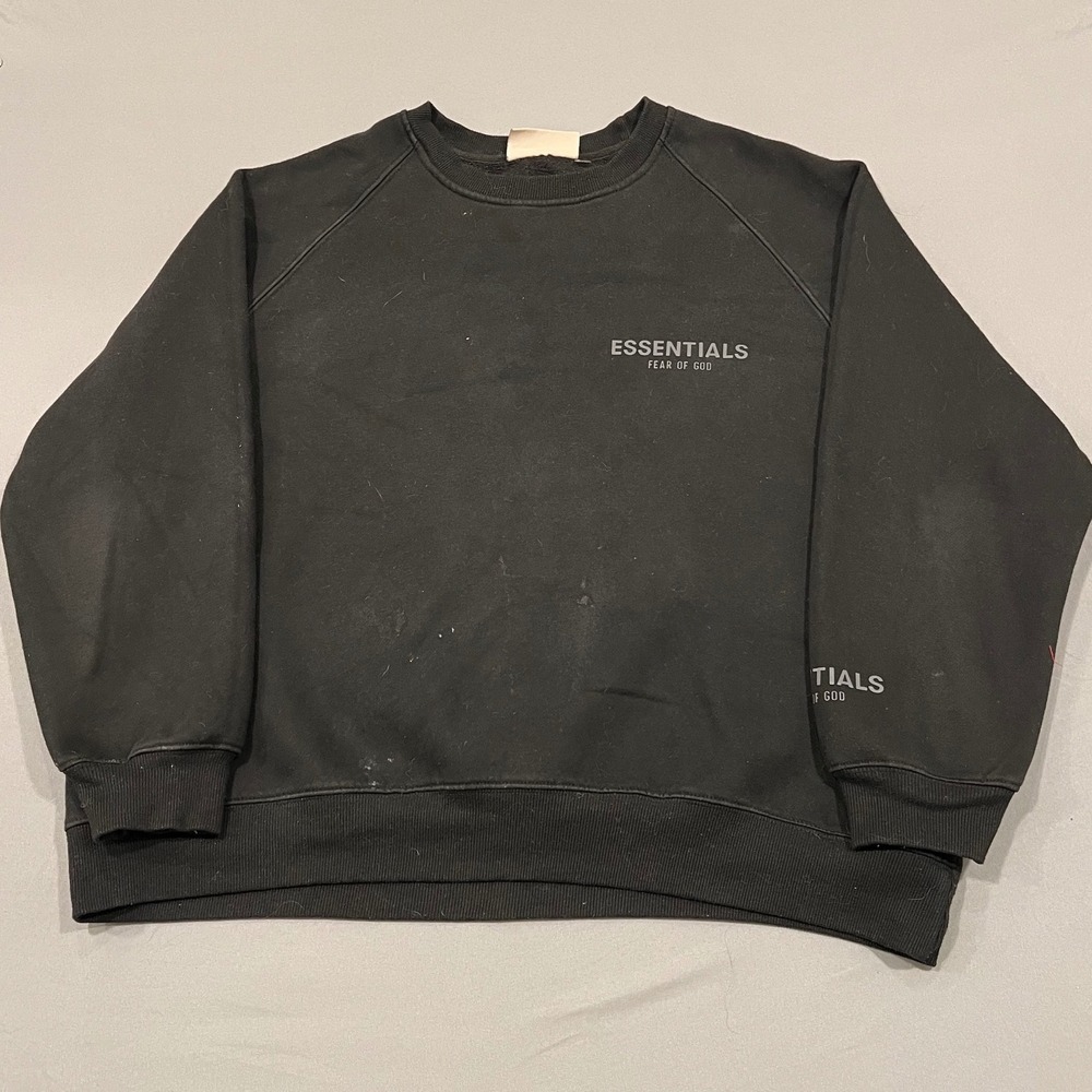 Fear of God Essentials FOG Black Crewneck Sweatshirt Mens Medium Logo Pullover